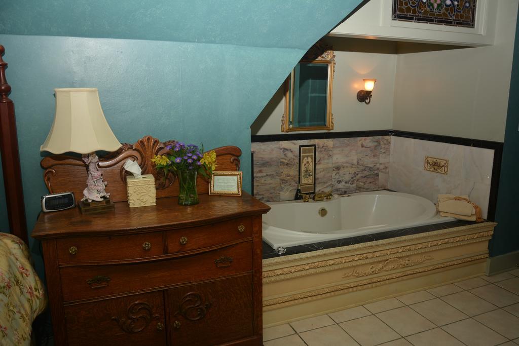 מילווקי The Brumder Mansion חדר תמונה
